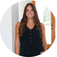 Amanda Bachert - Headshot image